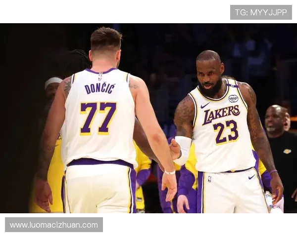 詹姆斯领衔湖人新赛季阵容大变动 詹姆斯与戴维斯携手再冲总冠军